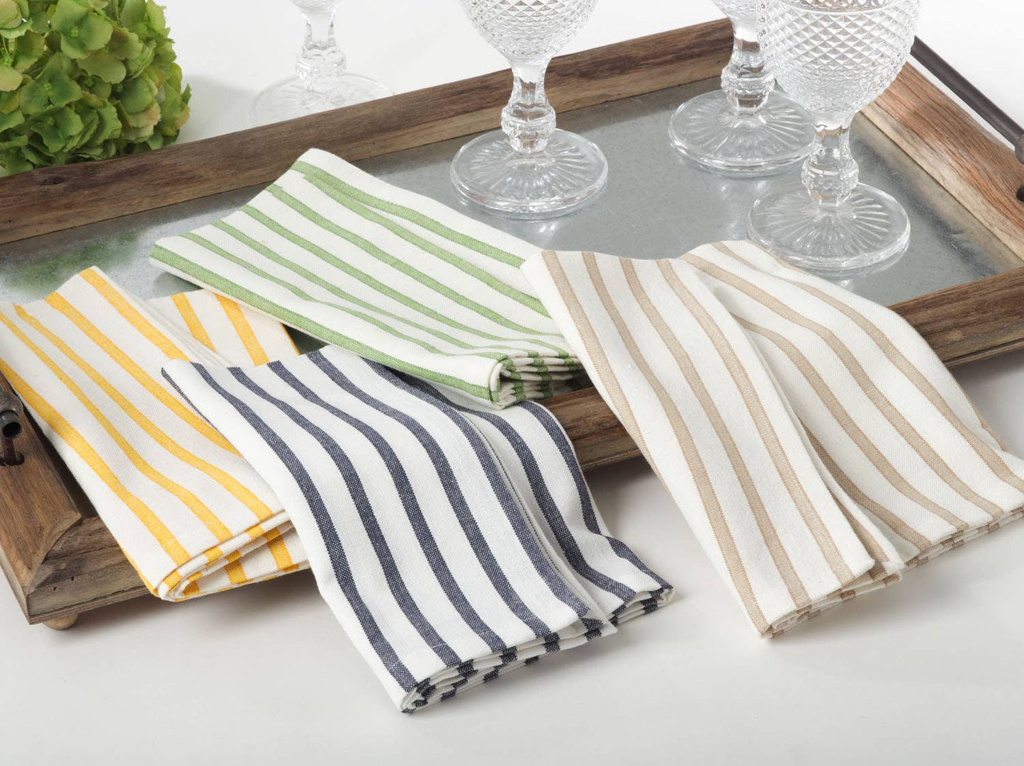 Striped Design Napkin S/O 4