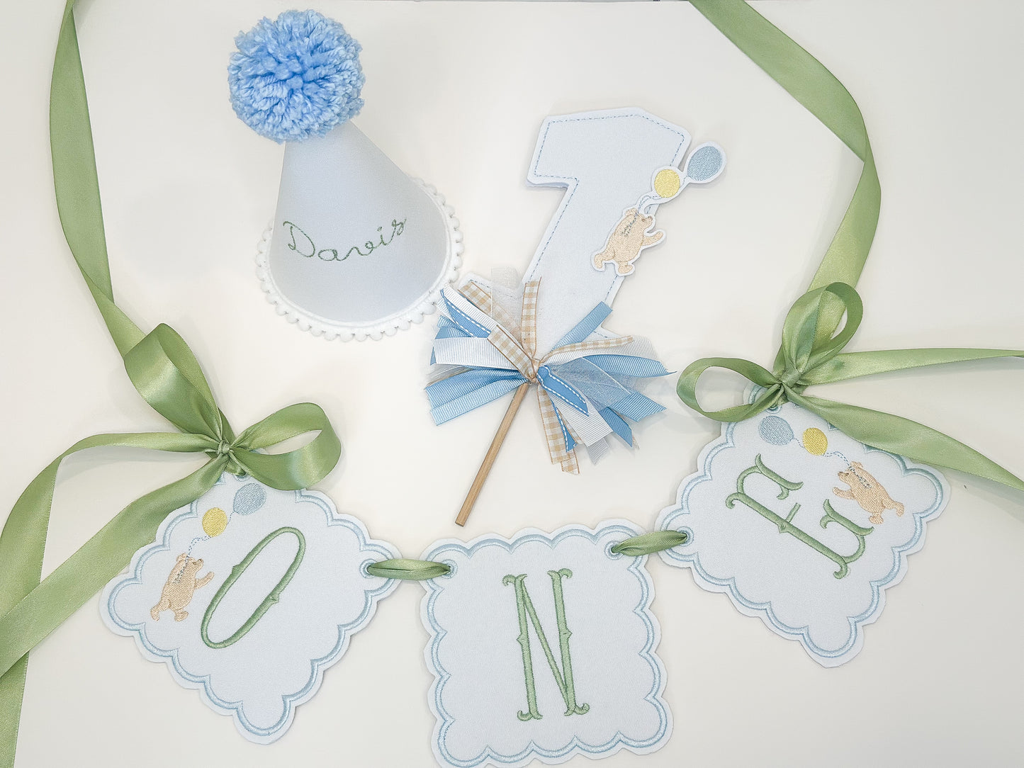 Hunny Bear Banner/Suite