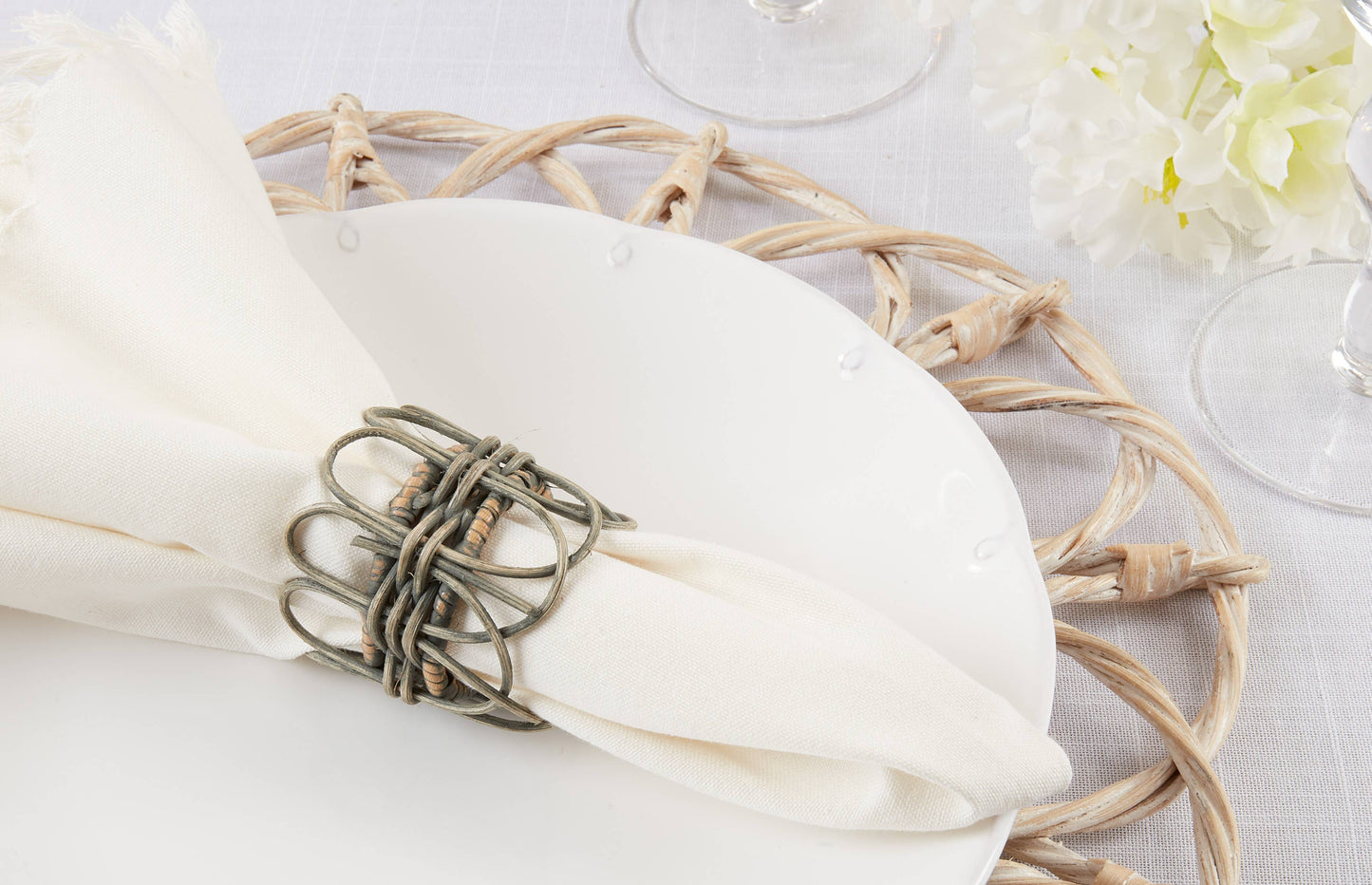 Twisted Rattan Napkin Ring s/4